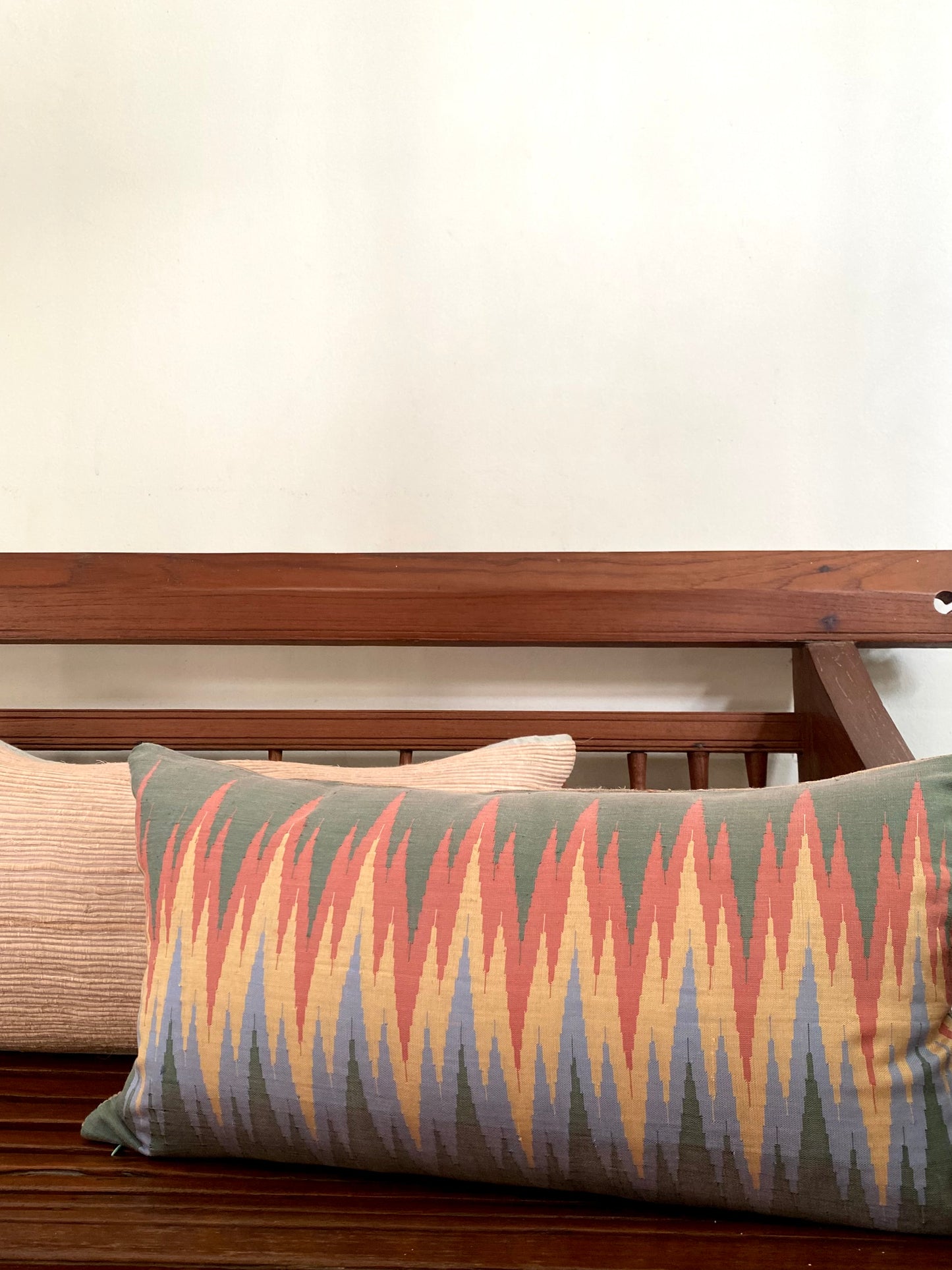 Amarapura Design - Orange & Green