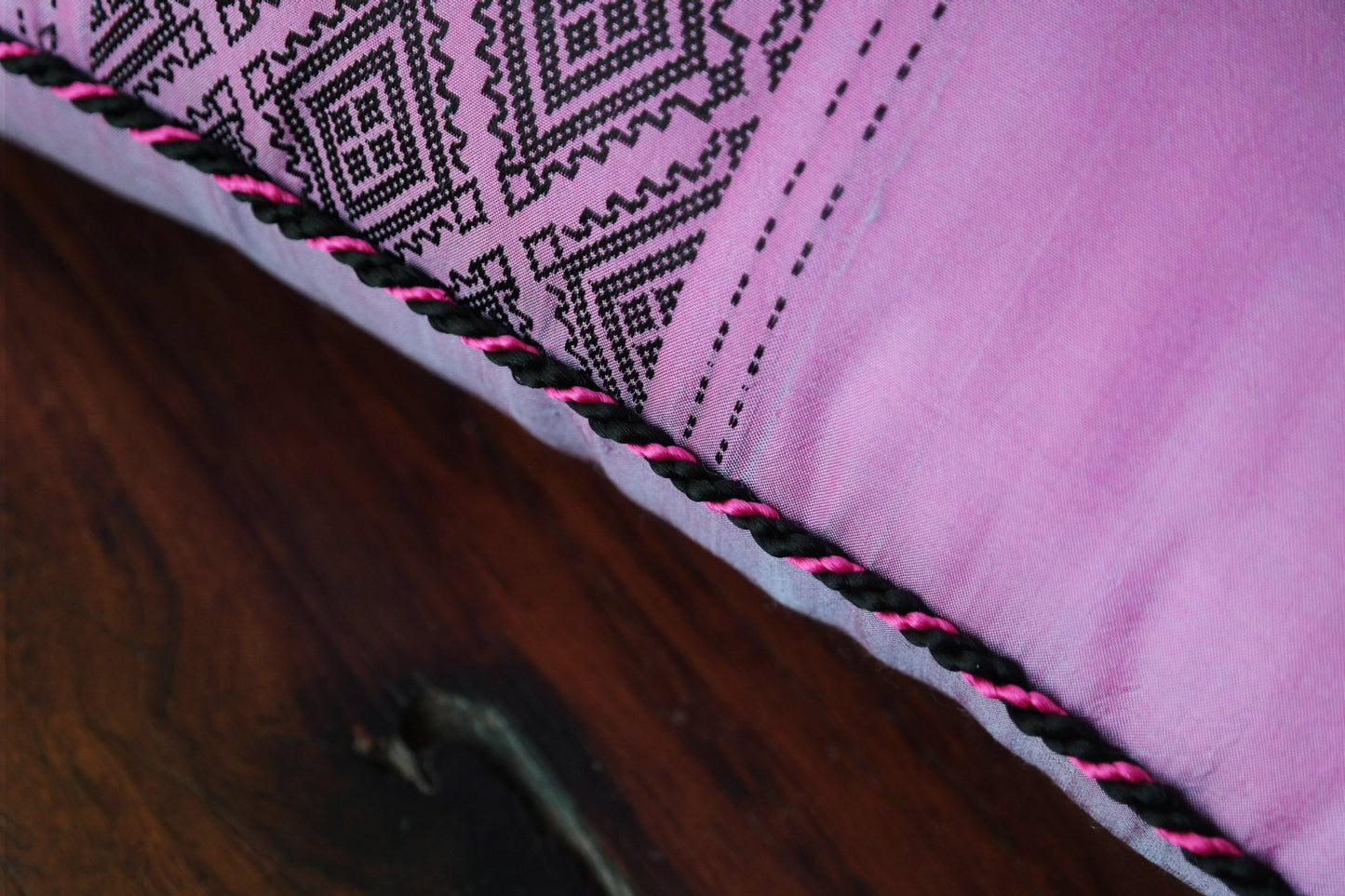 Cushion Cover - Bright Pink with Black Chin-Weave C4 - PochisilkSSSYP4-C4