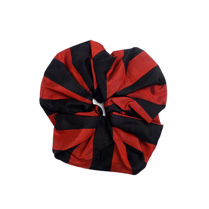 Supersize Scrunchie - Black & Red S45 - PochisilkSSSYP3-S45